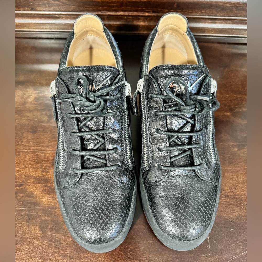 Giuseppe Zanotti low top sneakers